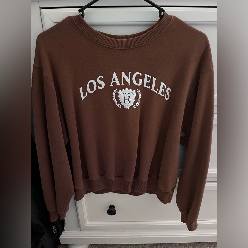 Women’s Los Angeles brown sweater